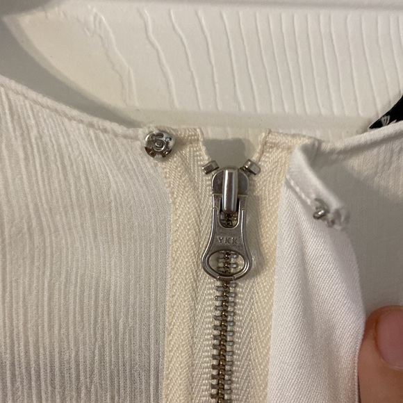 VINCE Dress Maxi size M white color length 50” bust 32” perfect for summer - Picture 8 of 16